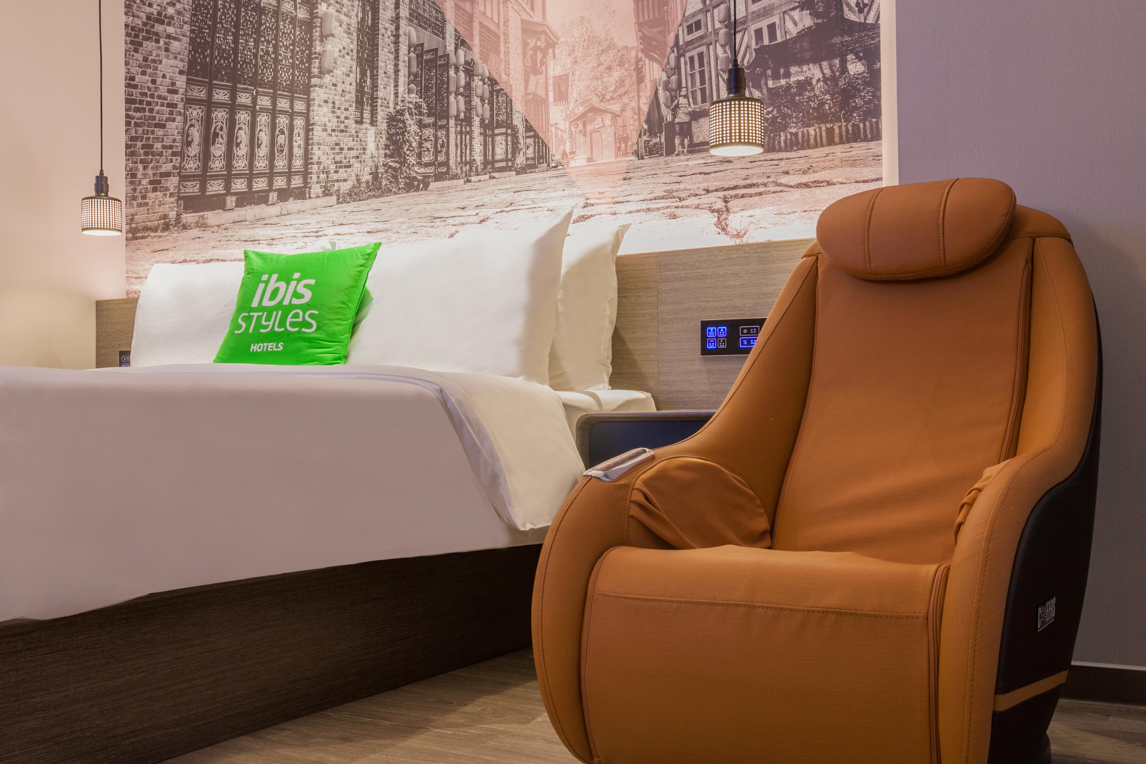 Ibis Styles Wuhan Optics Valley Square Hotel Εξωτερικό φωτογραφία