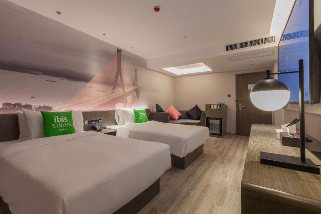 Ibis Styles Wuhan Optics Valley Square Hotel Εξωτερικό φωτογραφία