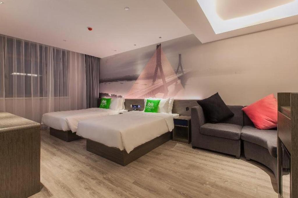 Ibis Styles Wuhan Optics Valley Square Hotel Εξωτερικό φωτογραφία