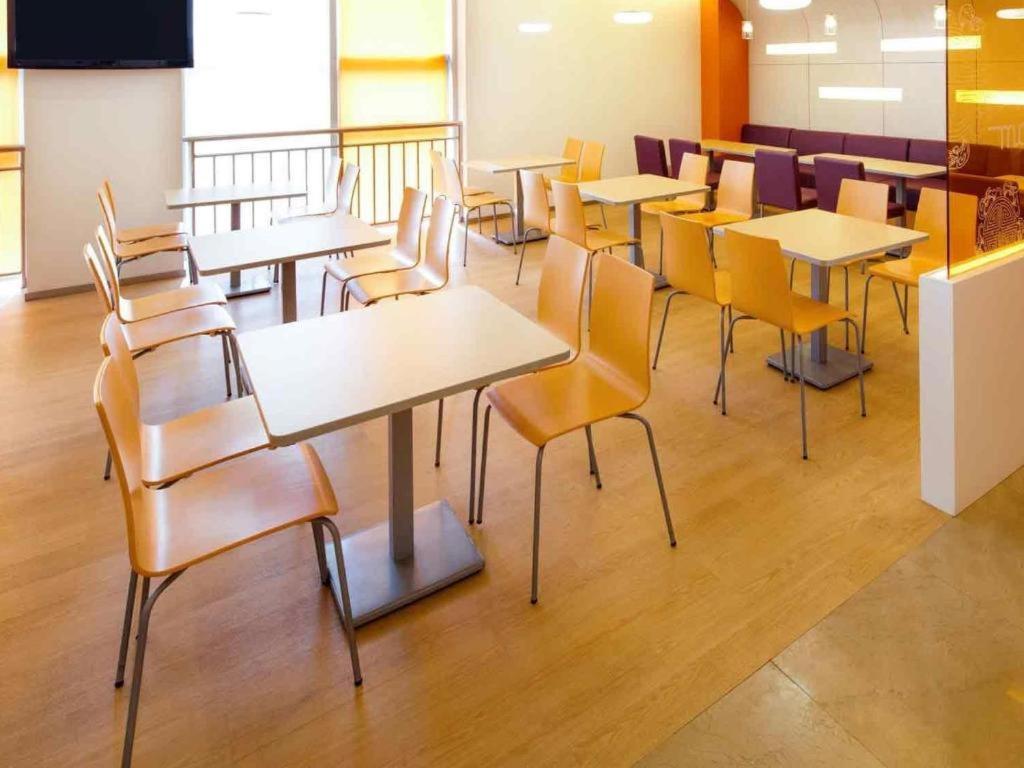 Ibis Styles Wuhan Optics Valley Square Hotel Εξωτερικό φωτογραφία