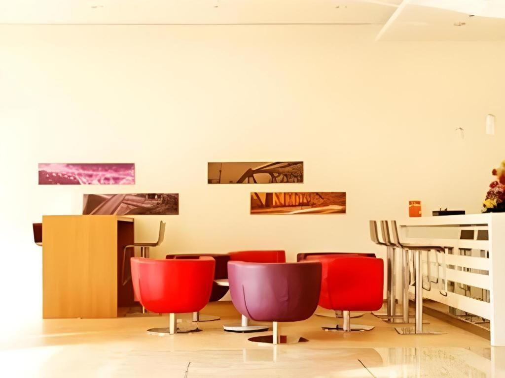 Ibis Styles Wuhan Optics Valley Square Hotel Εξωτερικό φωτογραφία