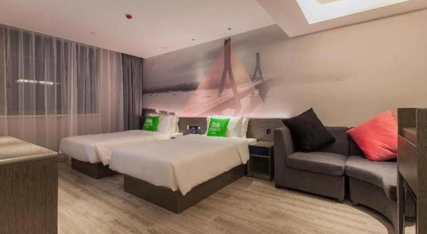 Ibis Styles Wuhan Optics Valley Square Hotel Εξωτερικό φωτογραφία